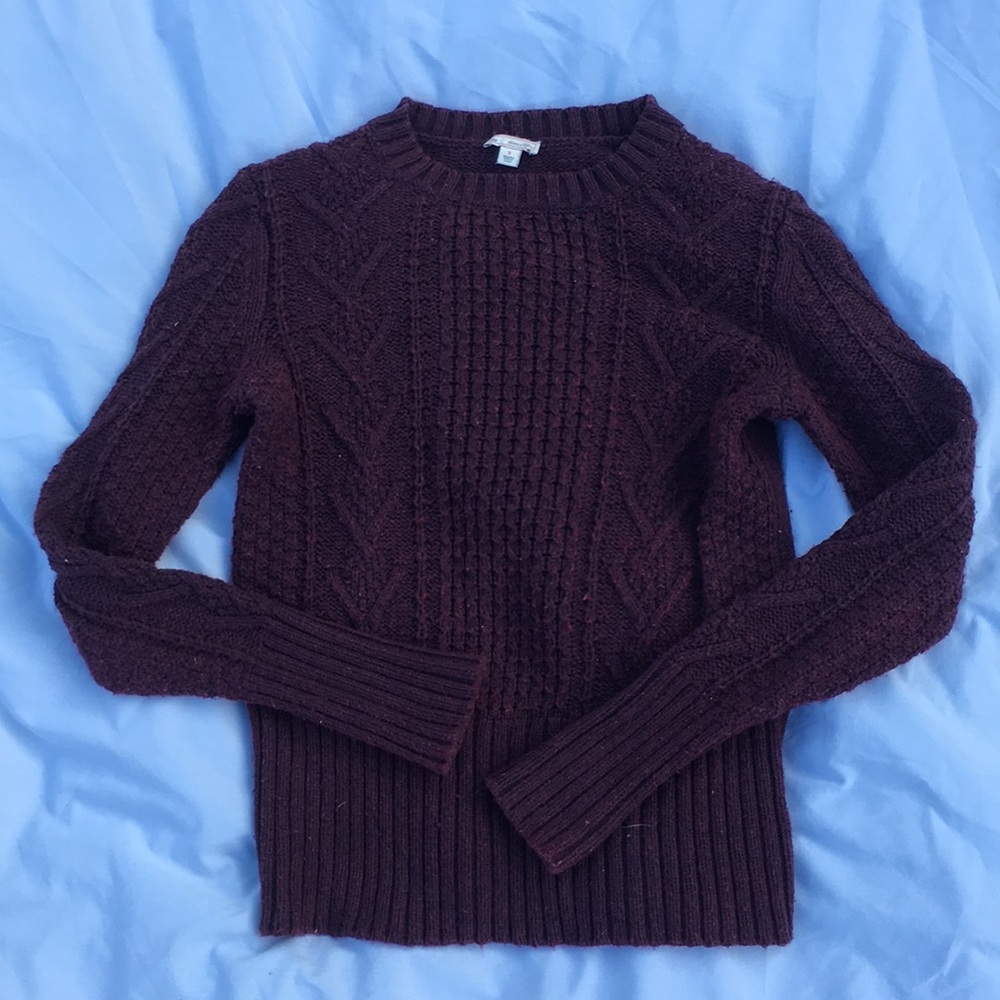 Gap knit crew neck sweater